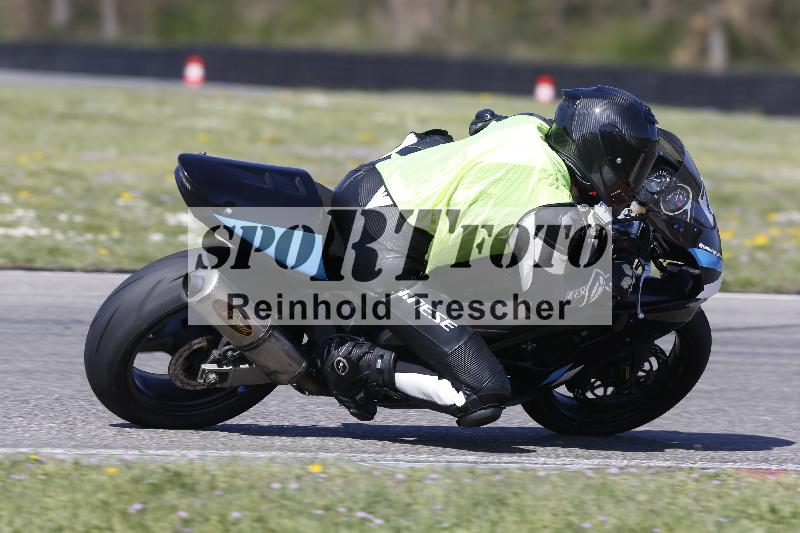 /Archiv-2025/03 04.04.2025 TZ Motorsport ADR/Gruppe gruen/77